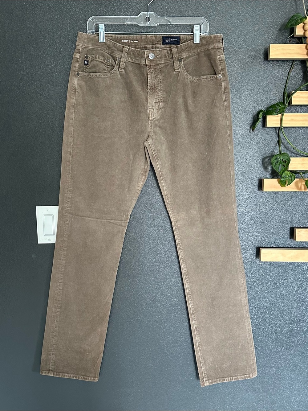 AG Everett Slim Straight Corduroy Pants Brown Size 34x32 NWOT